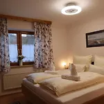 Apartment Landhaus-appartements Warraich