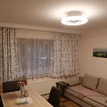 Landhaus-appartements Warraich דירה