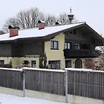 Landhaus-appartements Warraich *