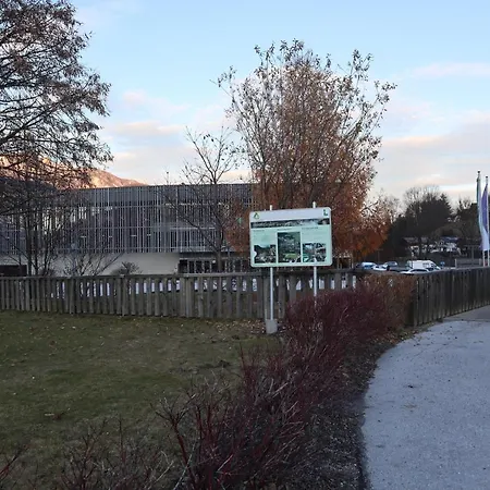 Landhaus-appartements Warraich Διαμέρισμα *