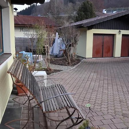 Landhaus-appartements Warraich Daire *
