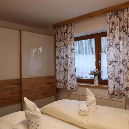 Διαμέρισμα Landhaus-appartements Warraich