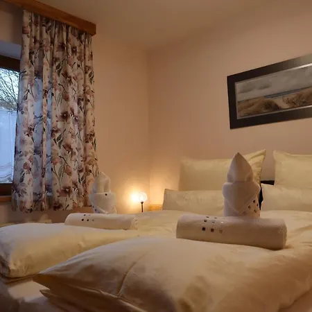 Landhaus-appartements Warraich Апартаменти *