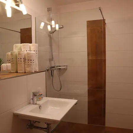 Landhaus-appartements Warraich * Шладмінг