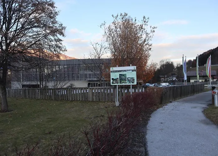 Landhaus-appartements Warraich Apartman *