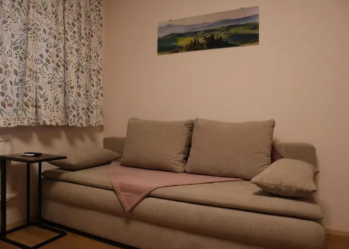 Landhaus-appartements Warraich Apartman *